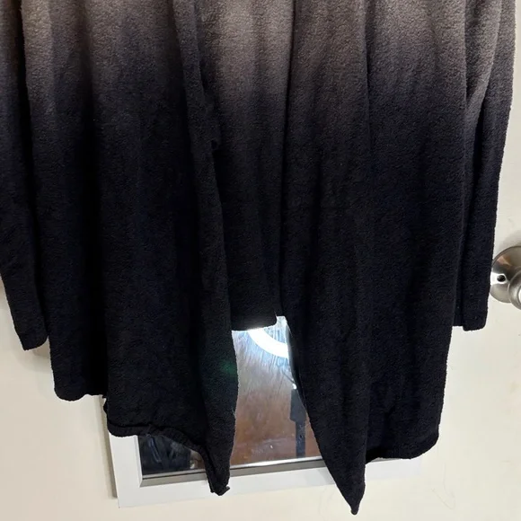 Barefoot Dreams Gray and Black Cardigan Size Small / Medium - Picture 4 of 7
